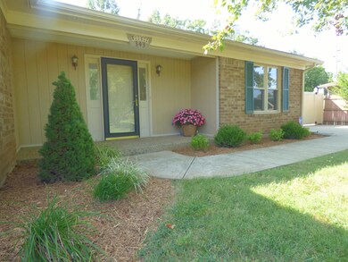 343 Ford Dr, Mount Washington, KY 40047 - photo 2