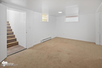 06-Living Room_SLS_-8187