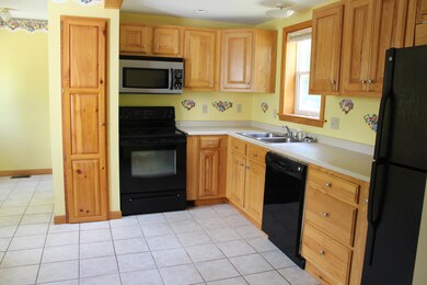 34 Ash St, Gardiner, ME 04345 - photo 5