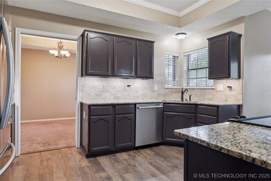 3909 W El Paso St, Broken Arrow, OK 74012 - photo 2