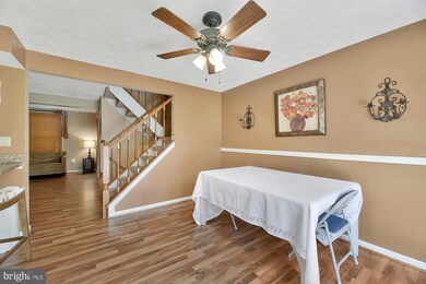 13 Hunt Cup Cir, Owings Mills, MD 21117 - photo 5