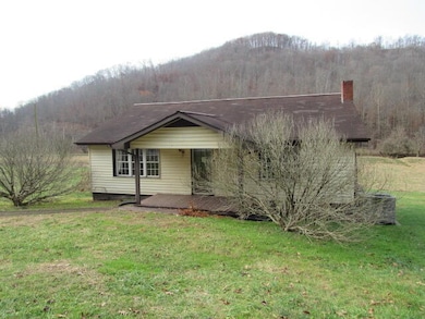 2082 Kentucky 92, Pineville, KY 40977 - photo 3