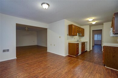 1306 W Jenkins Blvd, Raymore, MO 64083 - photo 6