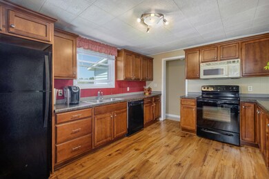1904 8th Ave-19
