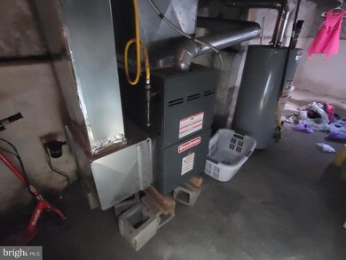 1828 S 6th St, Camden, NJ 08104 - photo 4