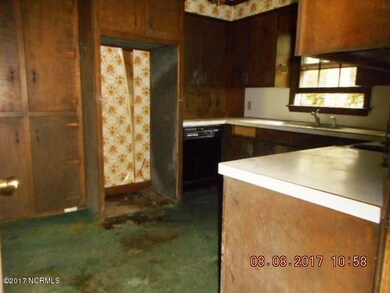 128 Fairway Kitchen View 3