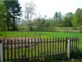 239 E Putney Falls Rd, Putney, VT 05346 - photo 2