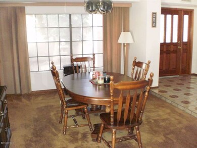Formal Dining