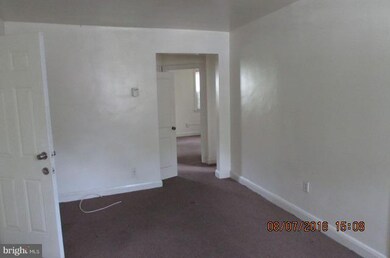 6127 Chinquapin Pkwy, Baltimore, MD 21239 - photo 2