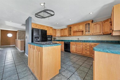 10 Oakside Dr, Collinsville, IL 62234 - photo 4