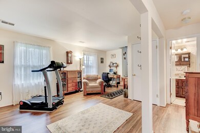 516 Tanglewood Dr, Sykesville, MD 21784 - photo 5