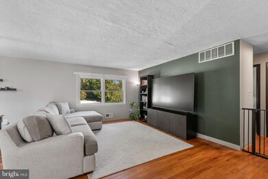 102 Danbury Rd, Reisterstown, MD 21136 - photo 5