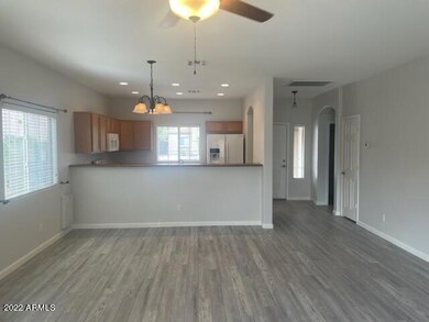 553 E San Carlos Way, Chandler, AZ 85249 - photo 2