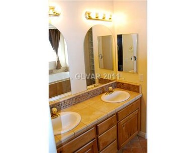 Master Bath/Spa.