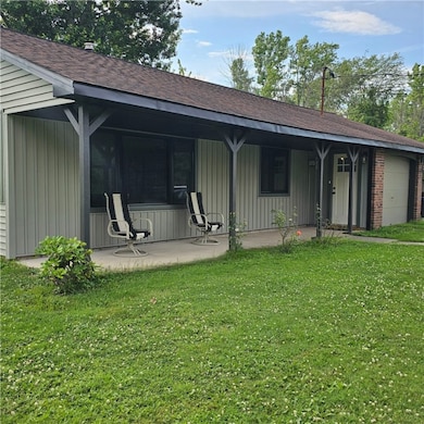  Front of House - Open Porch