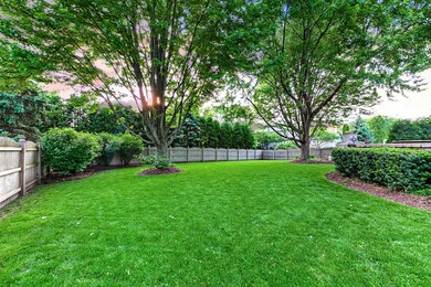 2307 Boulder Ct, Naperville, IL 60565 - photo 5