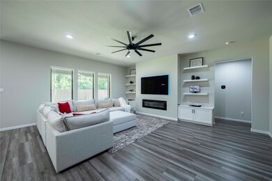 31302 Raleigh Creek Dr, Tomball, TX 77375 - photo 5