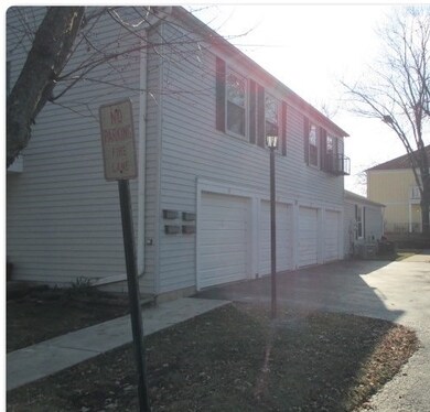 1284 Prairie Ave unit C, Glendale Heights, IL 60139 - photo 3