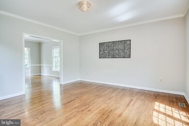 12404 Myra Virginia Ct, Herndon, VA 20171 - photo 7