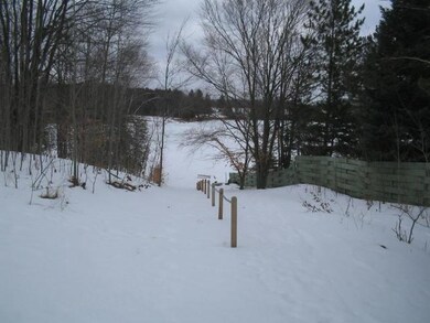 Access to Smith Lake