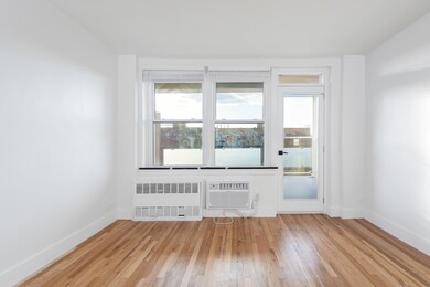 525 Ocean Pkwy unit 5K, Brooklyn, NY 11218 - photo 3