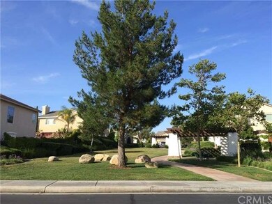 Green Belt/Park Setting 2 Houses Away