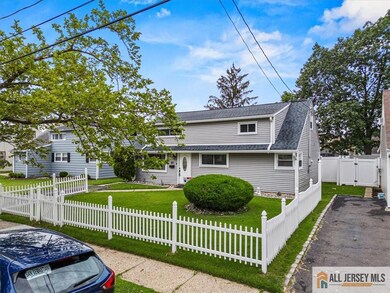 60 Sycamore St, Carteret, NJ 07008 - photo 2