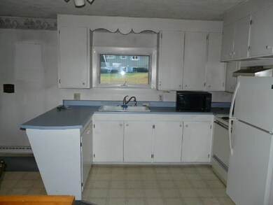 23 Osborn St, Lisbon, ME 04250 - photo 4