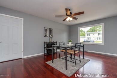 192 Netherfield St NW, Comstock Park, MI 49321 - photo 7