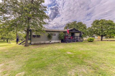 149 Bronco Ln, Springtown, TX 76082 - photo 2