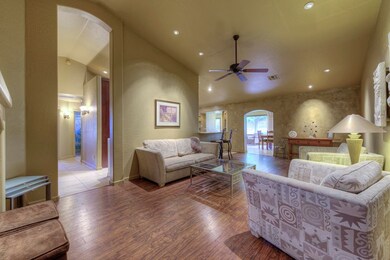 005_Family Room to Dining