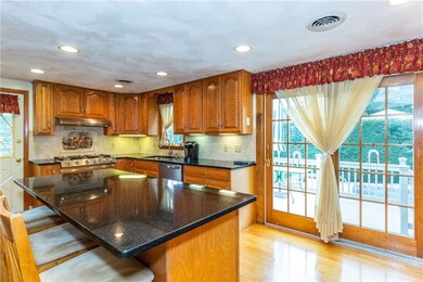 86 Stone Dr, Cranston, RI 02920 - photo 6