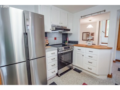 2346 Monroe St, Eugene, OR 97405 - photo 6