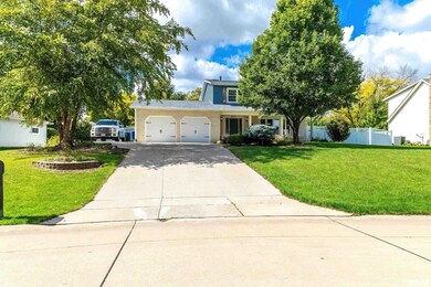 4414 Winding Hill Rd, Davenport, IA 52807 - photo 4
