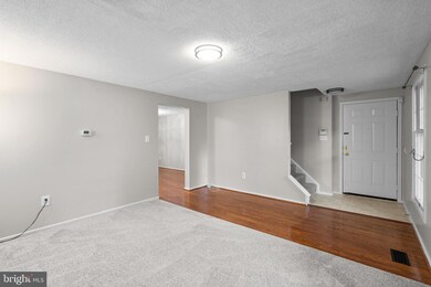 7348 Carved Stone, Columbia, MD 21045 - photo 4