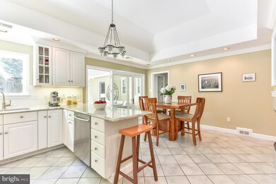 408 Cloverway Dr, Alexandria, VA 22314 - photo 7