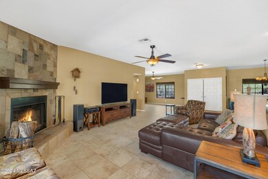 10349 E Edna Pl Tucson AZ 85748 (26)
