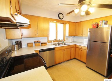 105 S Richards St, Danville, OH 43014 - photo 2