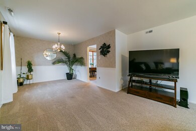 334 Peachtree Dr, Jenkintown, PA 19046 - photo 7