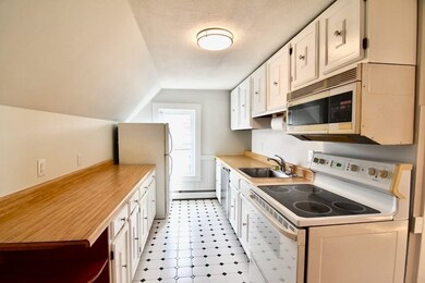 7 Saxton St unit 3, Dorchester, MA 02125 - photo 3