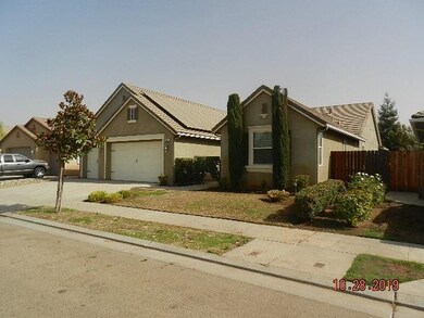 3267 Blackwood Ave, Clovis, CA 93619 - photo 2