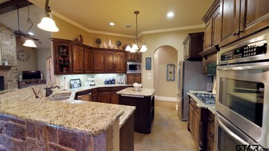 1813 Kensington Dr, Tyler, TX 75703 - photo 6