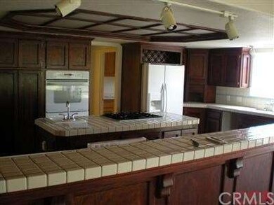 Newly refinshed kitchen.