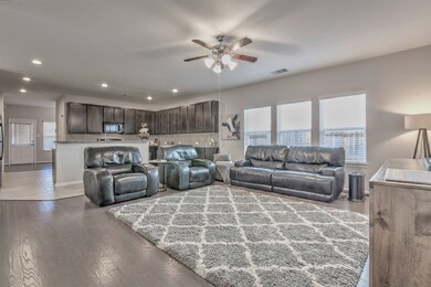 15411 Mirror Creek Dr, Humble, TX 77396 - photo 2