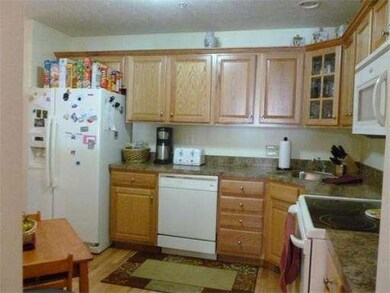 106 Green Briar Rd, Fitchburg, MA 01420 - photo 5