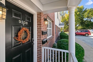 9208 Eager Rd, Saint Louis, MO 63144 - photo 2