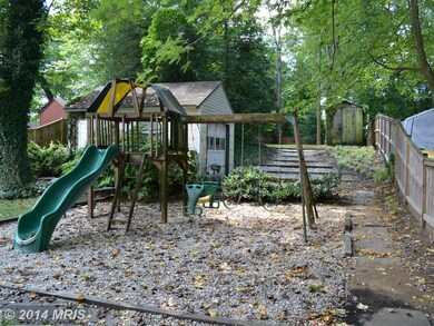 324 Cedar Ln, Annapolis, MD 21403 - photo 2