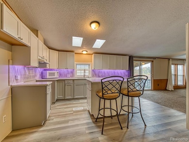 13749 Heritage St, Carleton, MI 48117 - photo 6