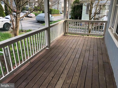 2109 Sunbriar Ln, Gwynn Oak, MD 21207 - photo 5