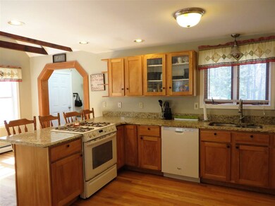 11 Woodward Dr, Milford, NH 03055 - photo 5